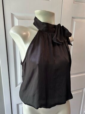 ♟️Slinky Sleeveless Blouse